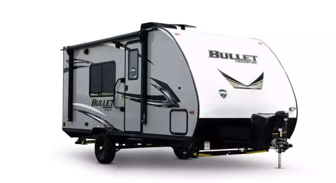 Keystone Bullet Crossfire – an 8-person cabin trailer with full beds