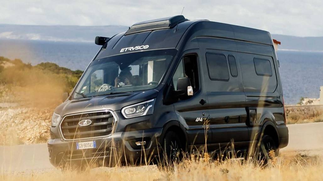The Etrusco CV 600 DF 4×4 is a Ford-based four-wheel drive motorhome