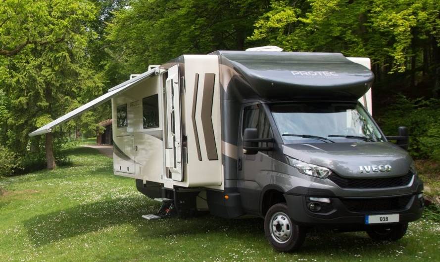 What are extendable motorhomes and what benefits do they provide?
